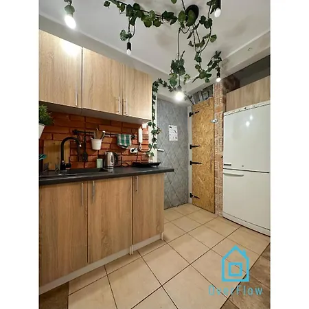 Lovely - Peaceful Retreat, 2 Minutes To Old Town Homestay