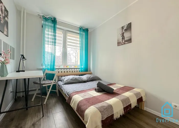 ホームステイ Lovely - Peaceful Retreat, 2 Minutes To Old Town *