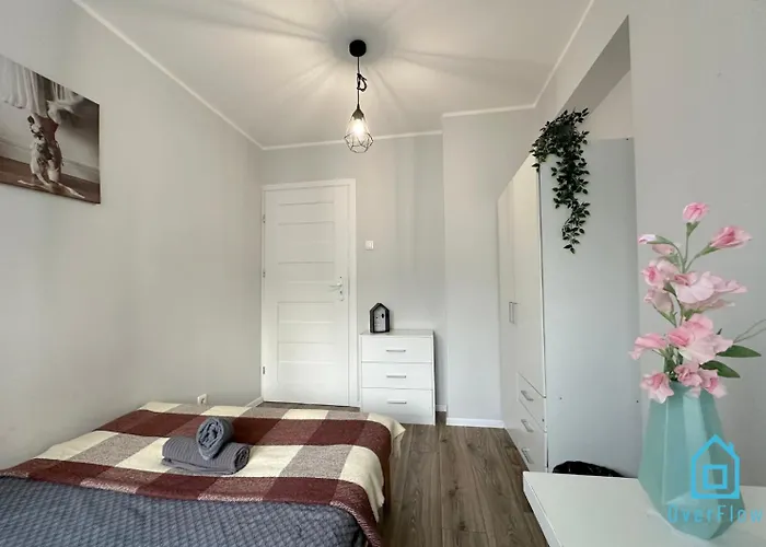 Lovely - Peaceful Retreat, 2 Minutes To Old Town *