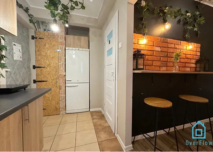 Lovely - Peaceful Retreat, 2 Minutes To Old Town ホームステイ *